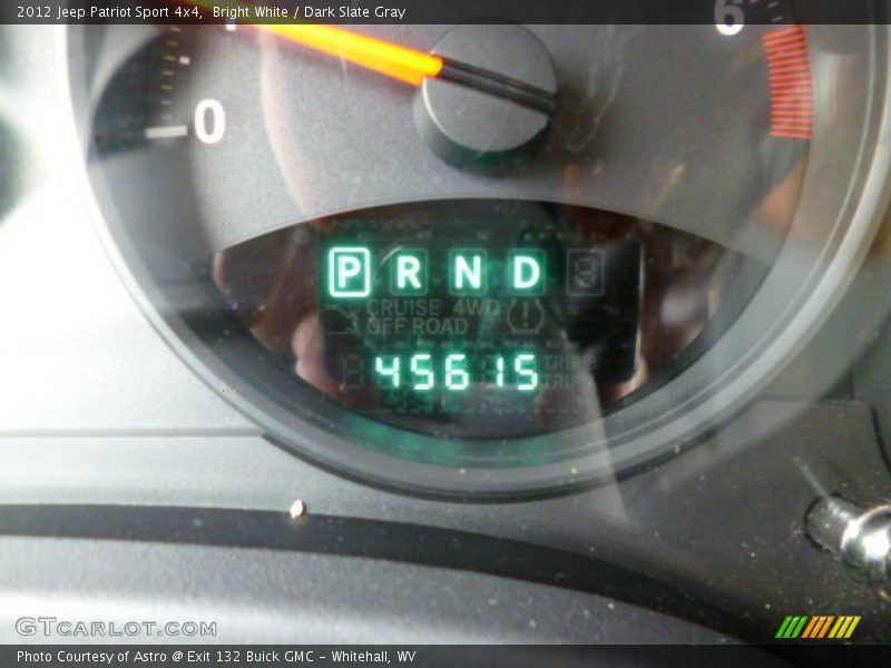 Bright White / Dark Slate Gray 2012 Jeep Patriot Sport 4x4