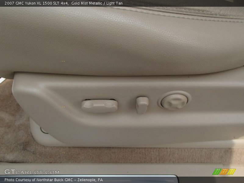 Gold Mist Metallic / Light Tan 2007 GMC Yukon XL 1500 SLT 4x4