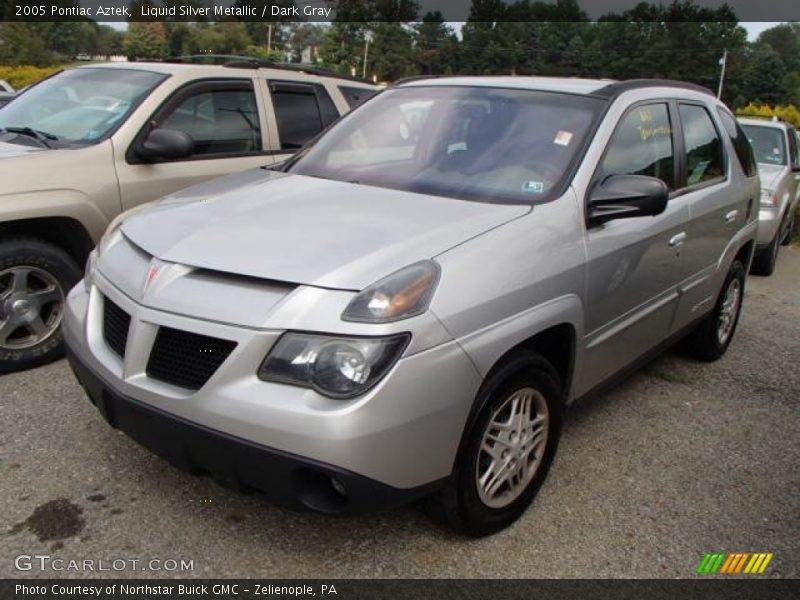 Front 3/4 View of 2005 Aztek 