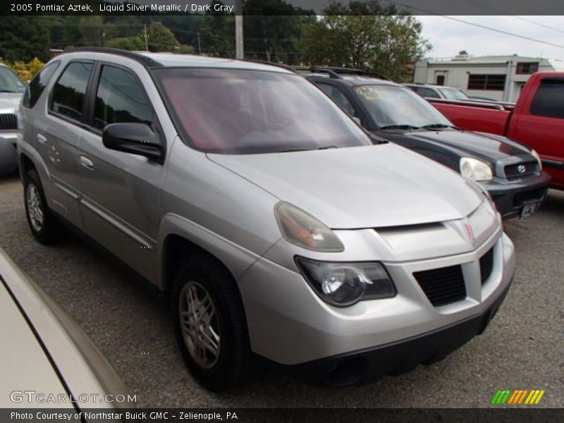 Front 3/4 View of 2005 Aztek 