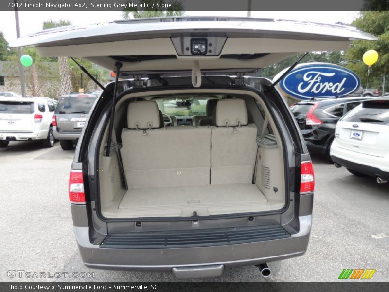  2012 Navigator 4x2 Trunk