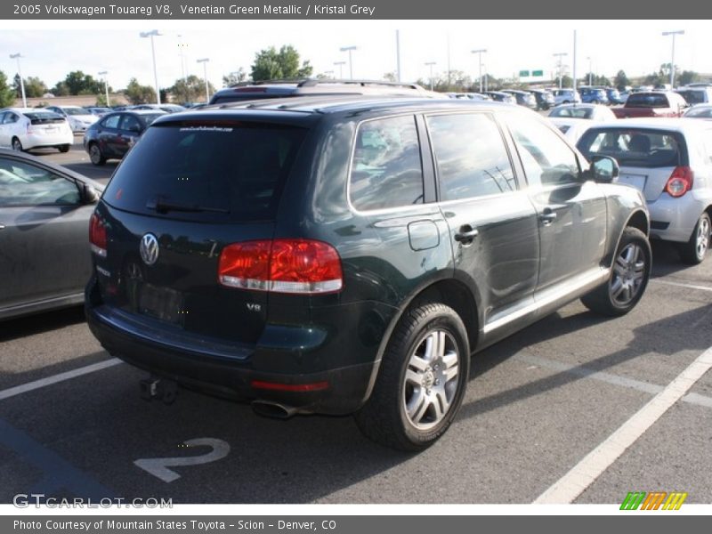 Venetian Green Metallic / Kristal Grey 2005 Volkswagen Touareg V8