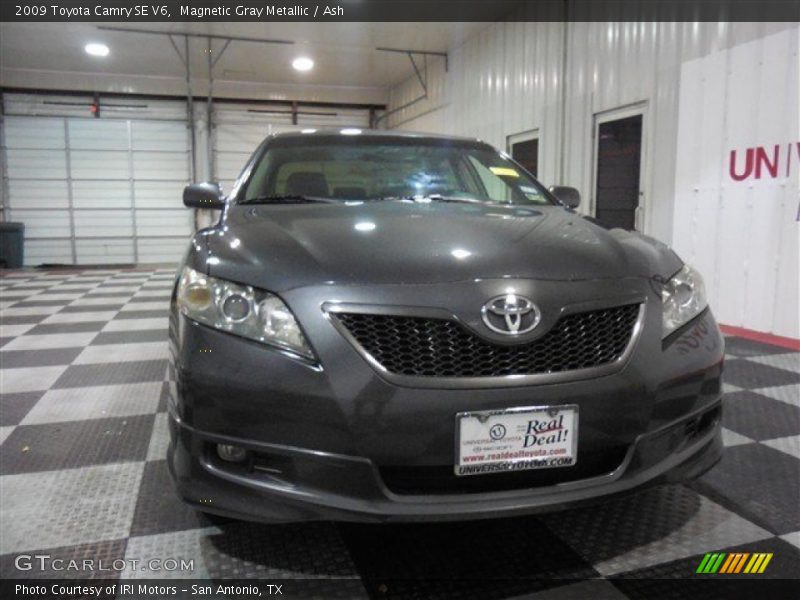 Magnetic Gray Metallic / Ash 2009 Toyota Camry SE V6