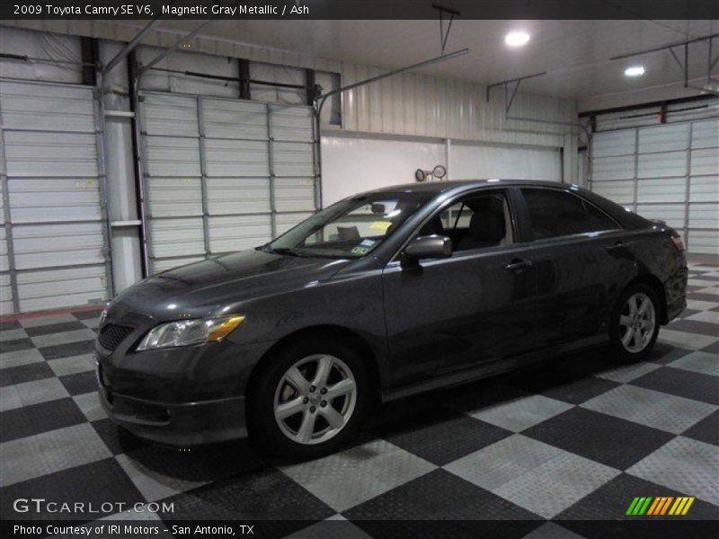 Magnetic Gray Metallic / Ash 2009 Toyota Camry SE V6
