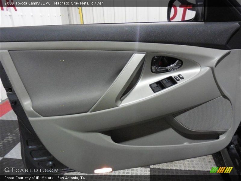 Magnetic Gray Metallic / Ash 2009 Toyota Camry SE V6