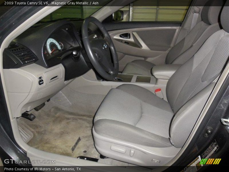 Magnetic Gray Metallic / Ash 2009 Toyota Camry SE V6