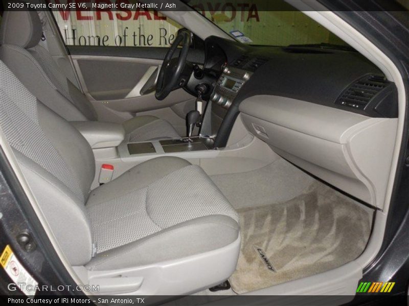 Magnetic Gray Metallic / Ash 2009 Toyota Camry SE V6