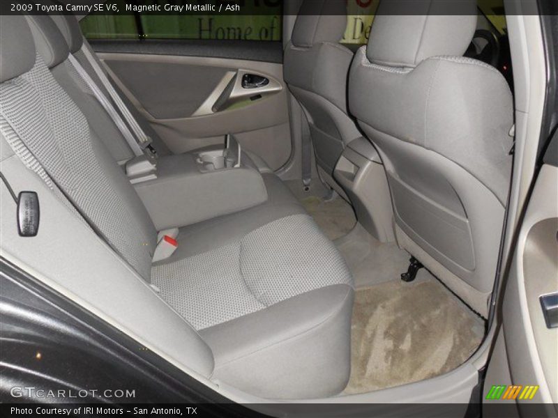 Magnetic Gray Metallic / Ash 2009 Toyota Camry SE V6