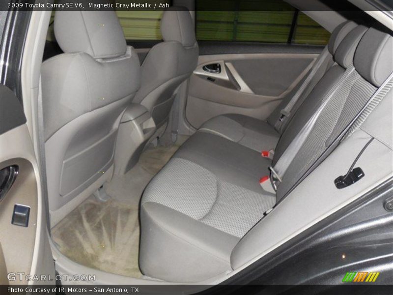 Magnetic Gray Metallic / Ash 2009 Toyota Camry SE V6