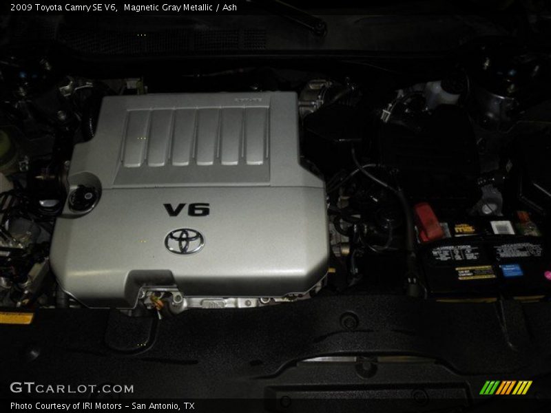 Magnetic Gray Metallic / Ash 2009 Toyota Camry SE V6