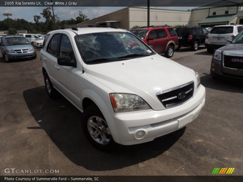 Clear White / Gray 2005 Kia Sorento LX