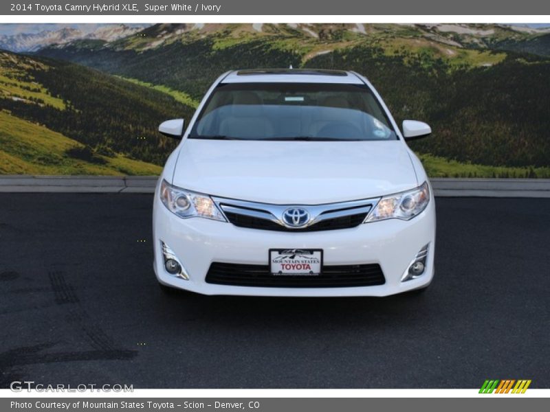 Super White / Ivory 2014 Toyota Camry Hybrid XLE