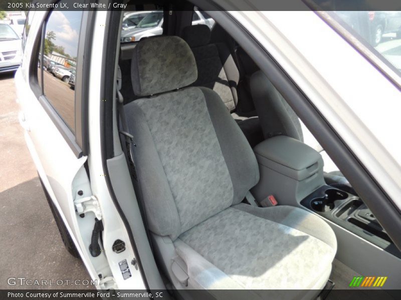 Clear White / Gray 2005 Kia Sorento LX