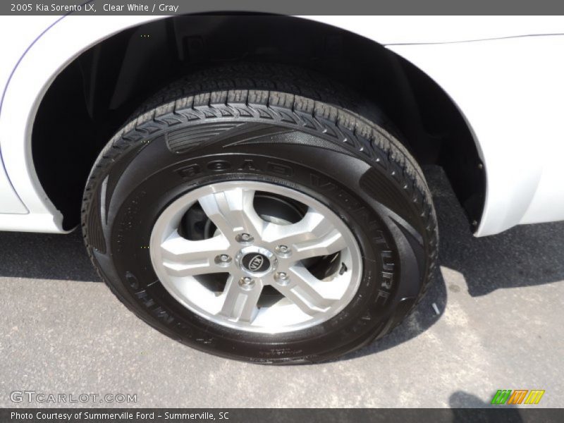 Clear White / Gray 2005 Kia Sorento LX