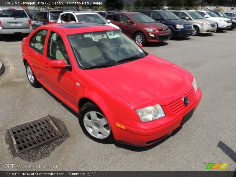 Tornado Red / Beige 2002 Volkswagen Jetta GLS Sedan