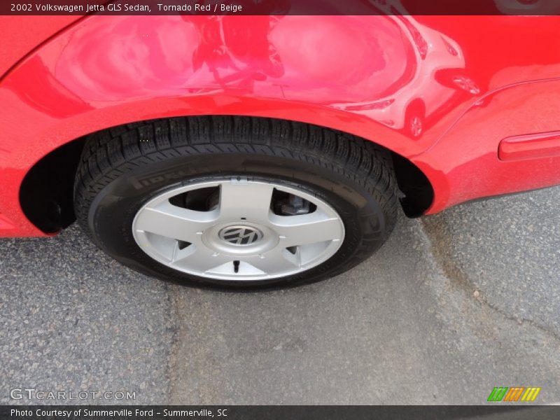 Tornado Red / Beige 2002 Volkswagen Jetta GLS Sedan