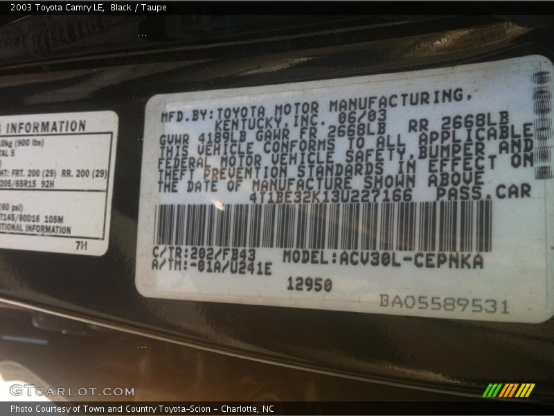 Black / Taupe 2003 Toyota Camry LE