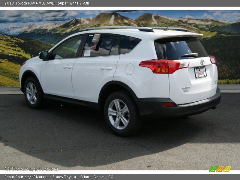 Super White / Ash 2013 Toyota RAV4 XLE AWD
