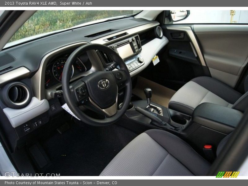 Super White / Ash 2013 Toyota RAV4 XLE AWD