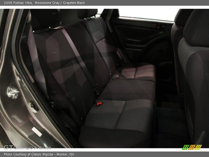 Moonstone Gray / Graphite Black 2006 Pontiac Vibe