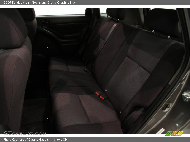 Moonstone Gray / Graphite Black 2006 Pontiac Vibe