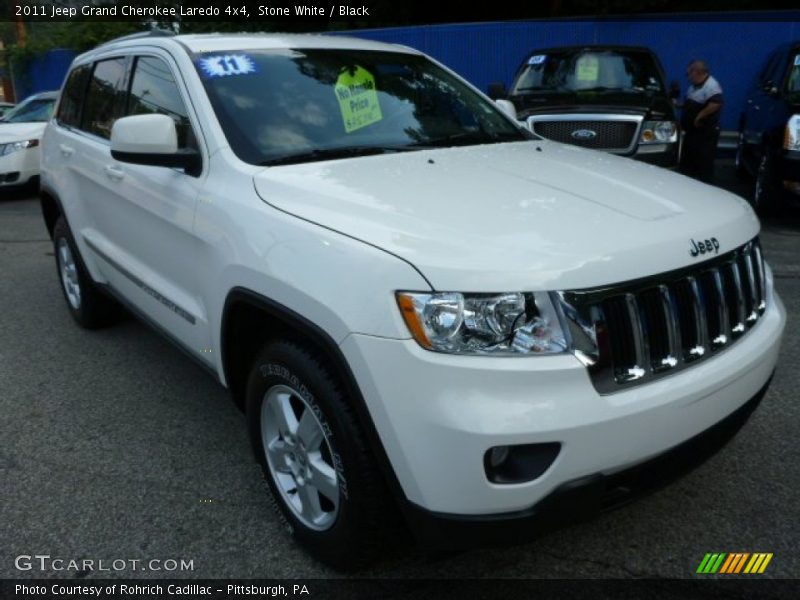 Stone White / Black 2011 Jeep Grand Cherokee Laredo 4x4