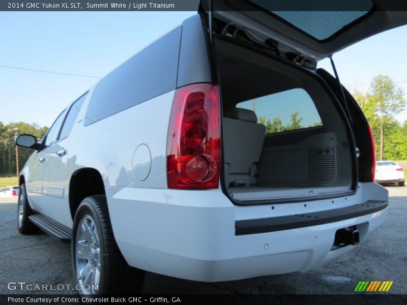 Summit White / Light Titanium 2014 GMC Yukon XL SLT