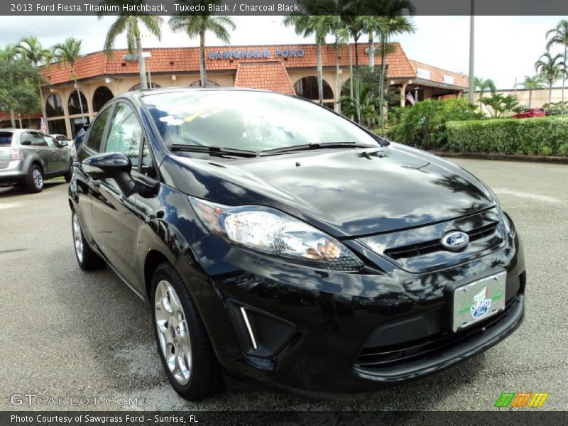 Tuxedo Black / Charcoal Black 2013 Ford Fiesta Titanium Hatchback
