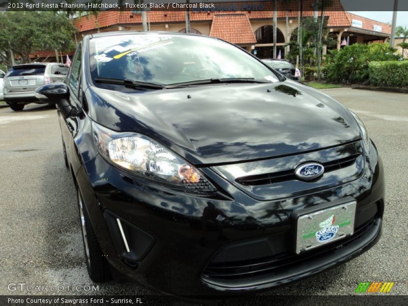 Tuxedo Black / Charcoal Black 2013 Ford Fiesta Titanium Hatchback