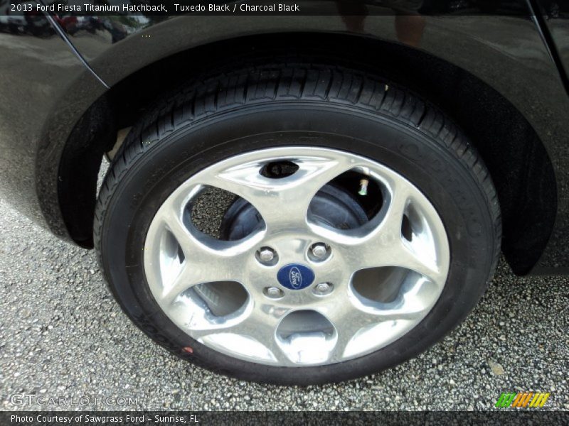 Tuxedo Black / Charcoal Black 2013 Ford Fiesta Titanium Hatchback