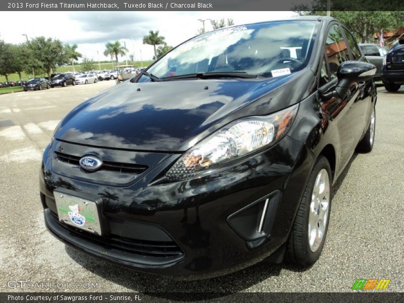 Tuxedo Black / Charcoal Black 2013 Ford Fiesta Titanium Hatchback