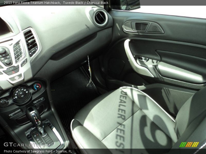 Tuxedo Black / Charcoal Black 2013 Ford Fiesta Titanium Hatchback