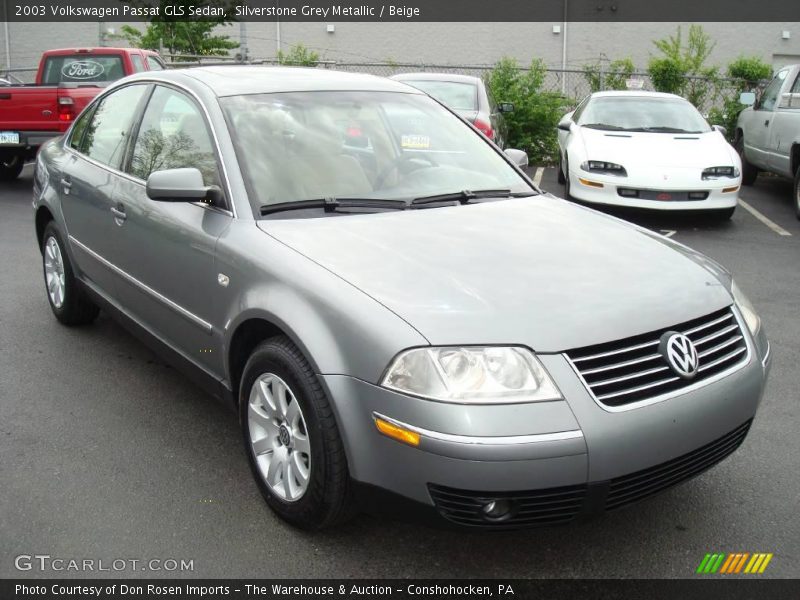 Front 3/4 View of 2003 Passat GLS Sedan