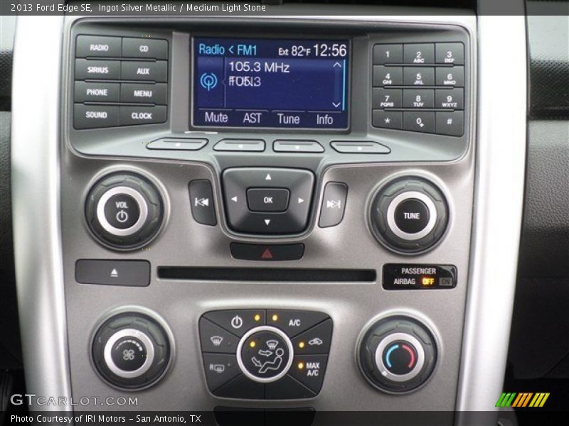Ingot Silver Metallic / Medium Light Stone 2013 Ford Edge SE