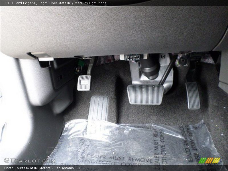 Ingot Silver Metallic / Medium Light Stone 2013 Ford Edge SE