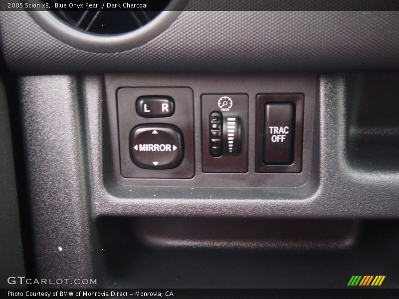 Blue Onyx Pearl / Dark Charcoal 2005 Scion xB