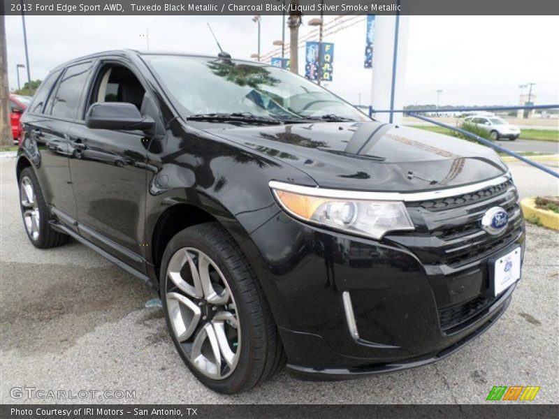 Front 3/4 View of 2013 Edge Sport AWD