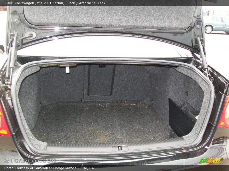 Black / Anthracite Black 2006 Volkswagen Jetta 2.0T Sedan
