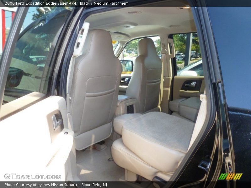 Black / Medium Parchment 2006 Ford Expedition Eddie Bauer 4x4