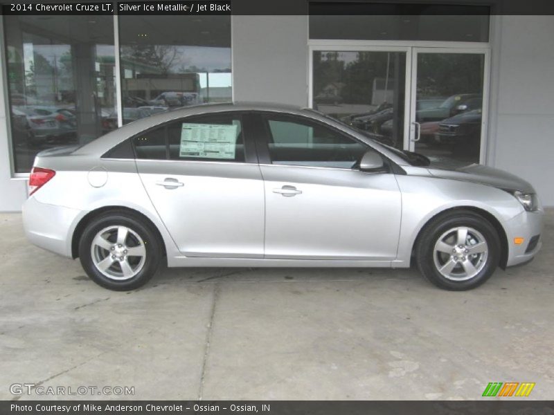 Silver Ice Metallic / Jet Black 2014 Chevrolet Cruze LT