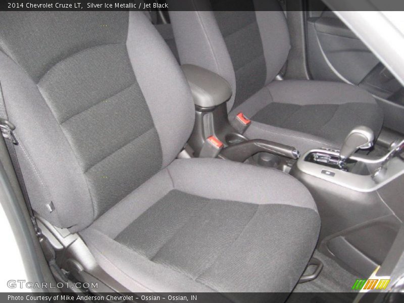 Silver Ice Metallic / Jet Black 2014 Chevrolet Cruze LT