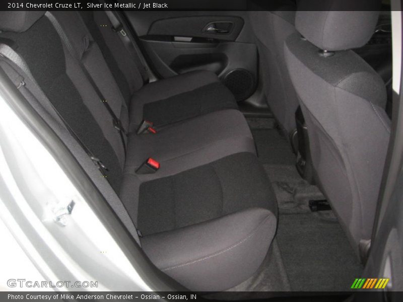 Silver Ice Metallic / Jet Black 2014 Chevrolet Cruze LT