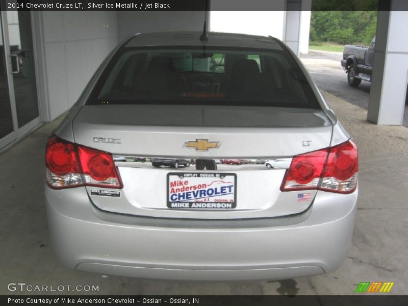 Silver Ice Metallic / Jet Black 2014 Chevrolet Cruze LT