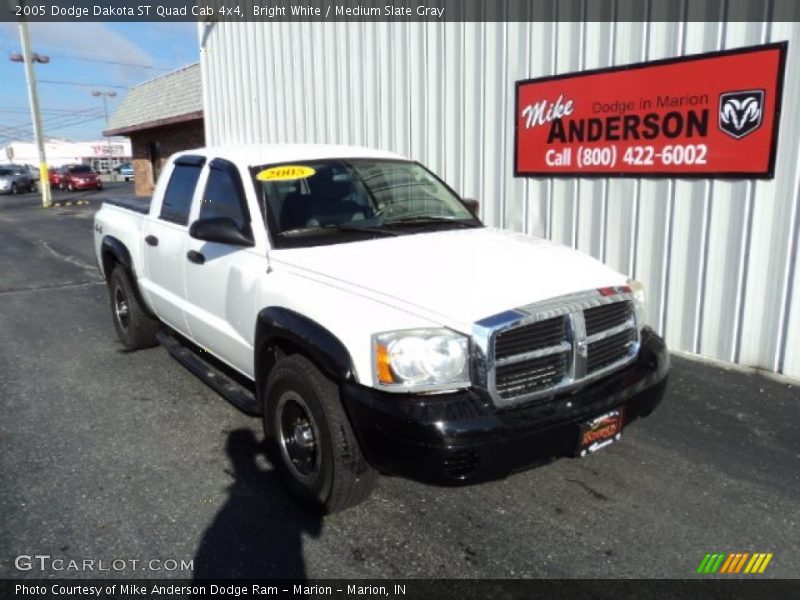 Bright White / Medium Slate Gray 2005 Dodge Dakota ST Quad Cab 4x4