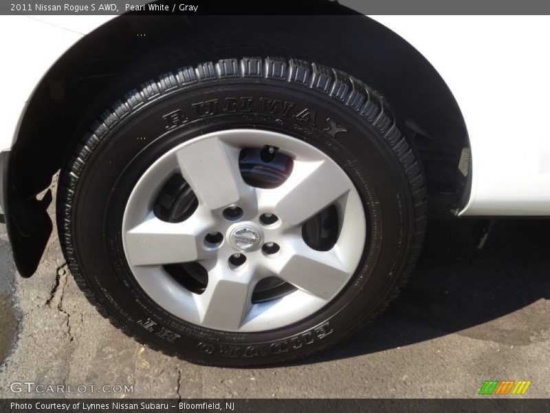 Pearl White / Gray 2011 Nissan Rogue S AWD