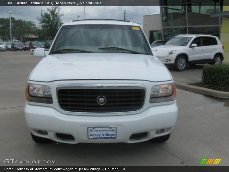 Aspen White / Neutral Shale 2000 Cadillac Escalade 4WD