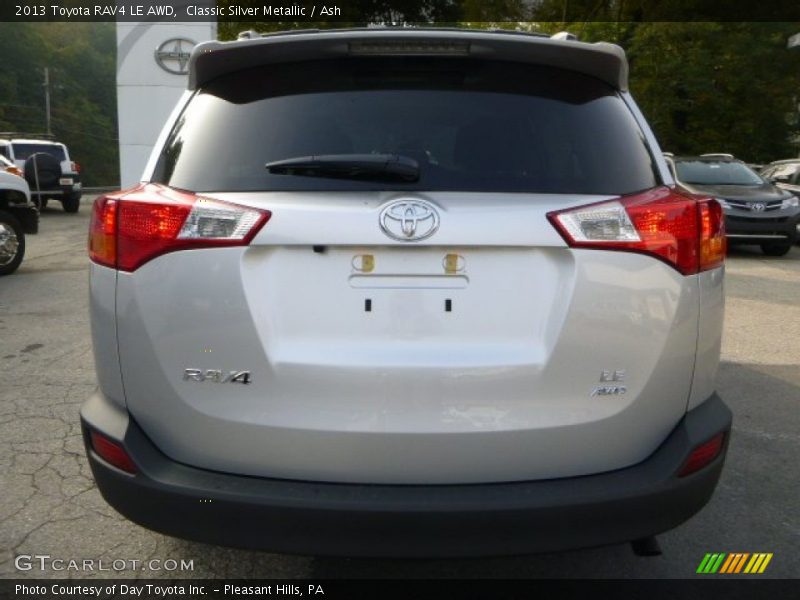 Classic Silver Metallic / Ash 2013 Toyota RAV4 LE AWD