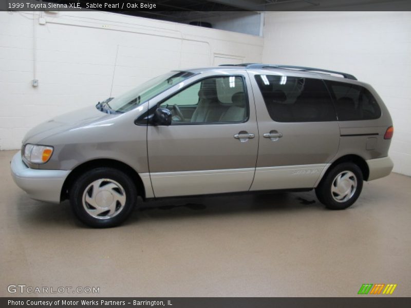 Sable Pearl / Oak Beige 1999 Toyota Sienna XLE
