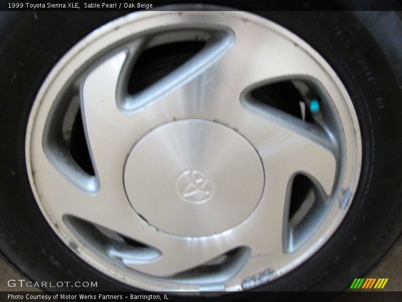 Sable Pearl / Oak Beige 1999 Toyota Sienna XLE