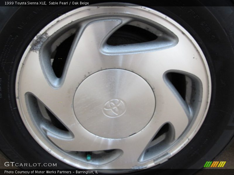 Sable Pearl / Oak Beige 1999 Toyota Sienna XLE